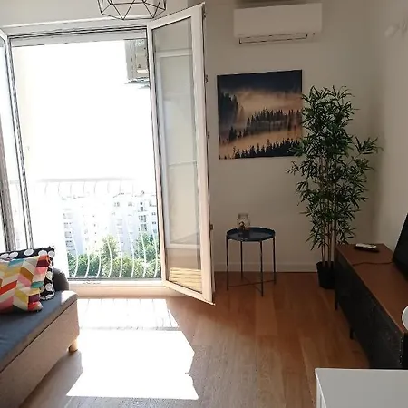 New! Apartment With Sea View Near Center Split Σπλιτ