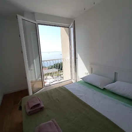 New! Apartment With Sea View Near Center Split Διαμέρισμα *