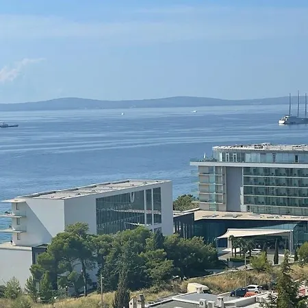 New! Apartment With Sea View Near Center Split *